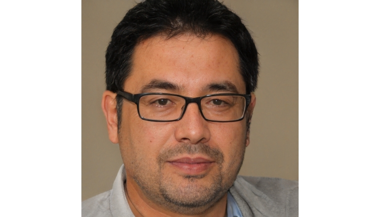 Ahmet Yücel